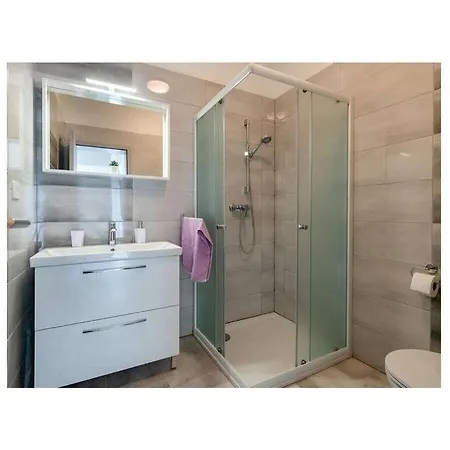 Monika Comfortable Hotell 4*