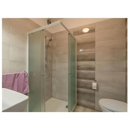 Monika Comfortable Hotell